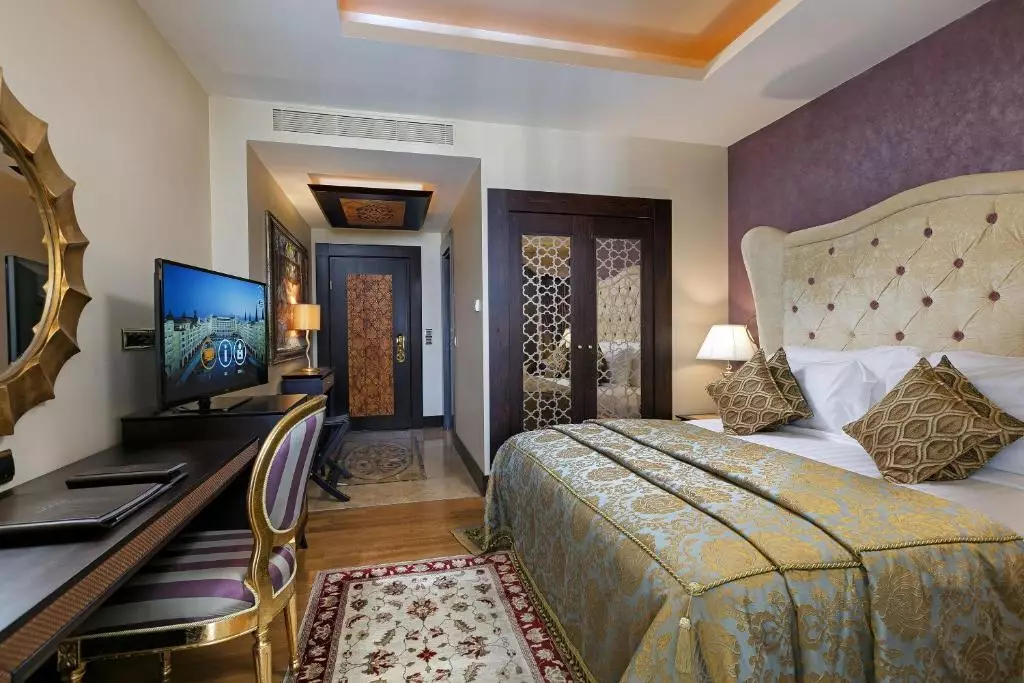 Titanic Mardan Palace